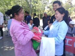 E:\活动照片\2018.5.8职教周 企业宣讲 走进劳工公园\IMG_20180509_122435.jpg