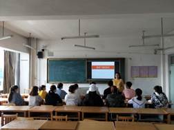 说明: E:\活动照片\2017.11.15学生干部培训\DA2A5BD8904ED11F7E42F79C7E75FD88.jpg